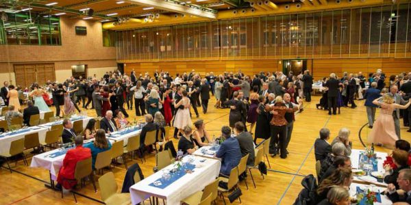 Graben-Neudorf tanzt! Mit 400 Gästen war die 5. Ballnacht der Tanzsportabteilung im TSV Graben-Neudorf bis auf den letzten Platz ausverkauft!